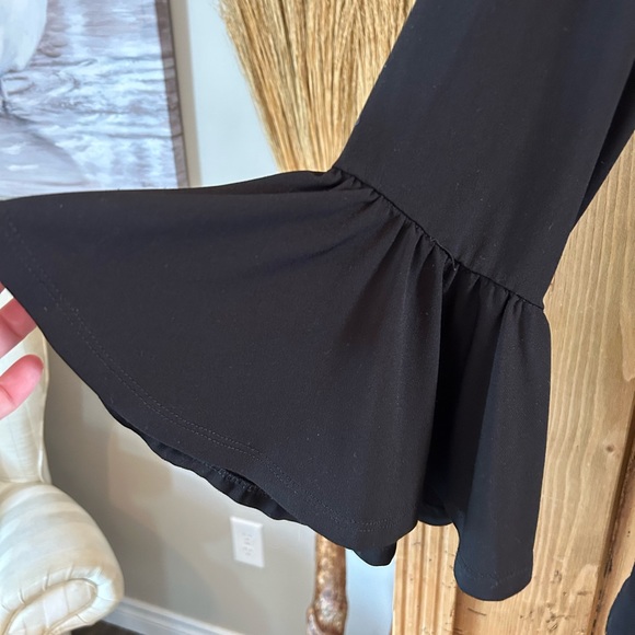 Cupio XL top with tie up black, beautiful flow with lovely sleeves - Picture 3 of 4